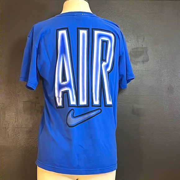 Nike Tops - 90s Nike Logo Tshirt.